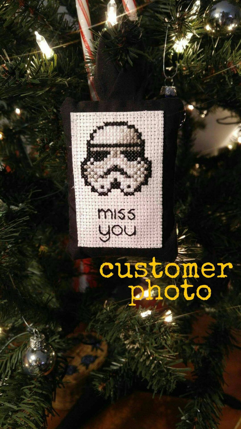 Storm Trooper helmet DPF beginner cross stitch pattern