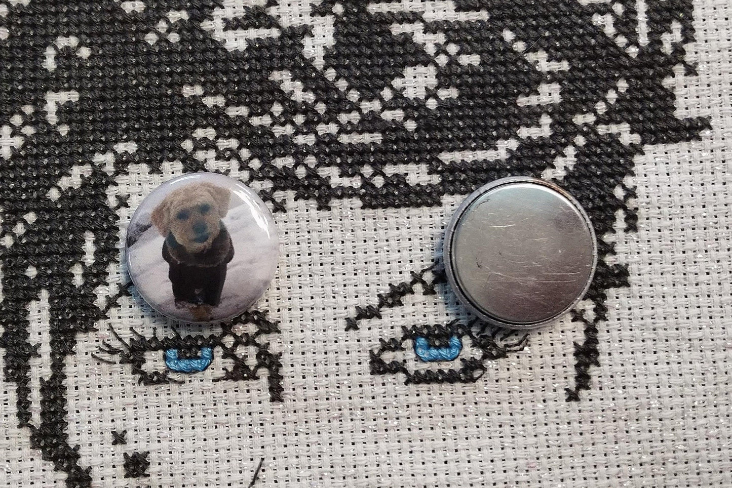 Personalized double-sided reversible photo needle minder set - very strong magnets - any image or content you want!